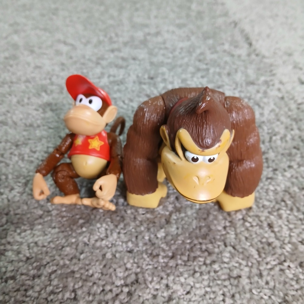 Nintendo Donkey Kong and Diddy Kong Action Figure Set
